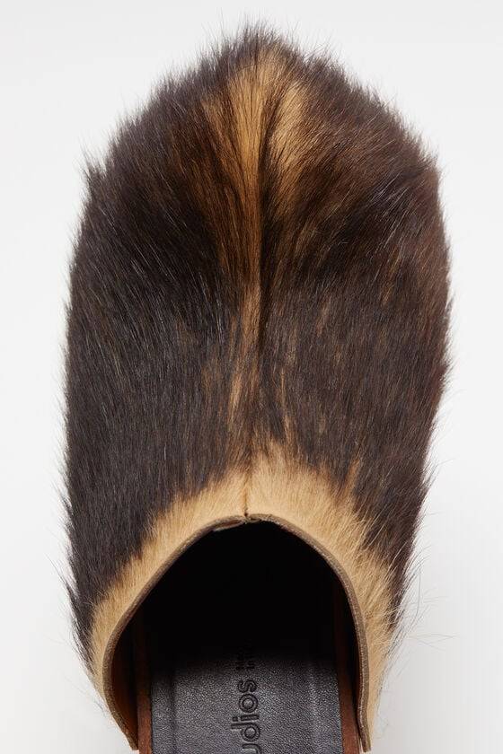 Acne Studios Haarige Holzclogs Flash Sale