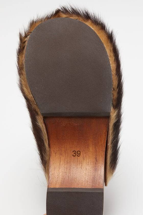 Acne Studios Haarige Holzclogs Flash Sale