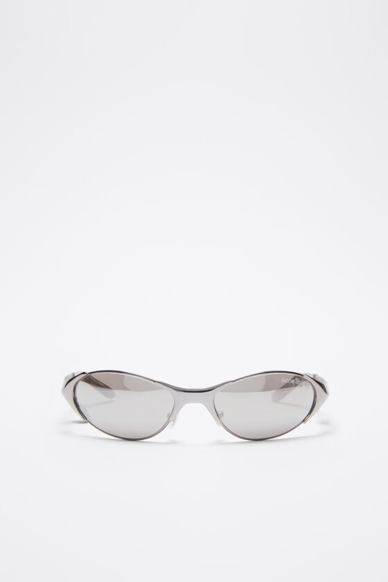 Acne Studios Sonnenbrille mit Metallrahmen und Anhänger Laufsteg-Show Cyber Monday