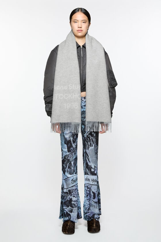 Acne Studios Logo wool scarf Lagerräumung