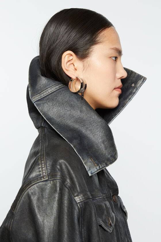 Acne Studios Creolen Laufsteg-Show Blitzangebot