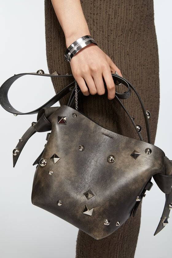 Acne Studios Offener Armreif Laufsteg-Show Große Rabatte