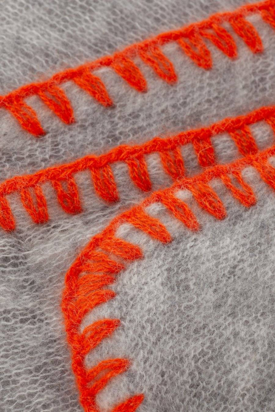 Mouleta Cashmere Schal | Colored Embroidery Border Muttertagsangebot