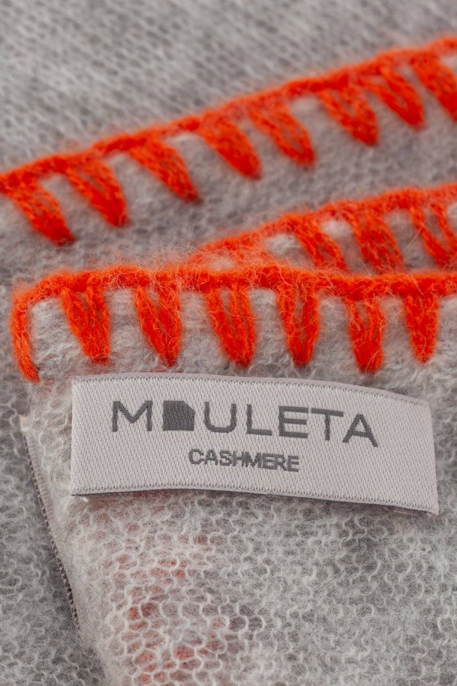 Mouleta Cashmere Schal | Colored Embroidery Border Muttertagsangebot