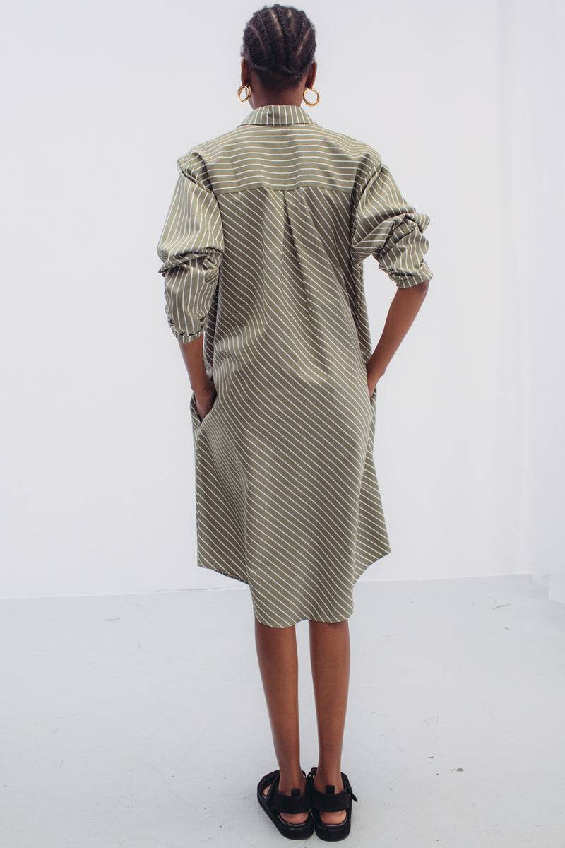 Mykke Hofmann Bio-Baumwoll-Popeline-Kleid Keila in Salbei-grün Bis zu 50% Rabatt