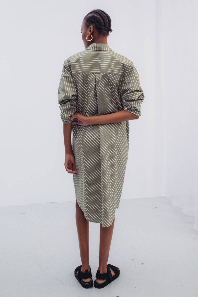 Mykke Hofmann Bio-Baumwoll-Popeline-Kleid Keila in Salbei-grün Flash Sale