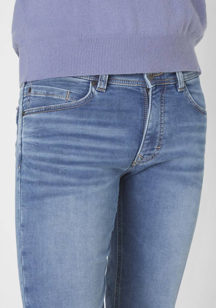Paddocks DEAN MOTION&COMFORT JOGG DENIM schmale Passform - medium blue used moustache Limitierter Zeitrabatt