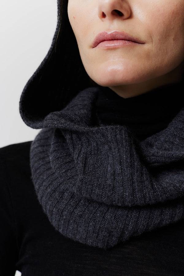 Prinz Berlin Kaschmir Hood Rib Knit Graphit Top Angebot