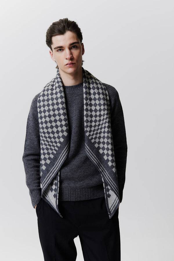 Prinz Berlin Kaschmir Triangle Jacquard Schwarz 2025