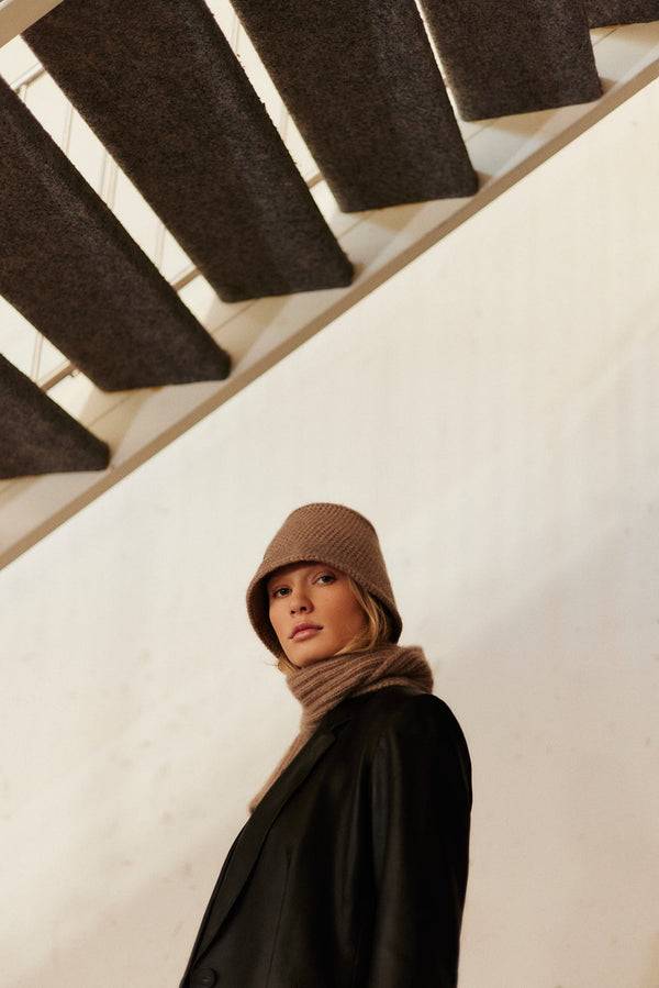 Prinz Berlin Kaschmir Bucket Hat Hand Crochet Beige Jubiläumsangebot