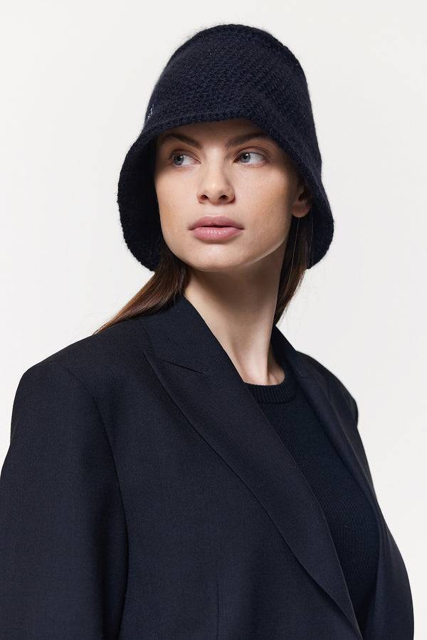 Prinz Berlin Kaschmir Bucket Hat Hand Crochet Schwarz Top Angebot