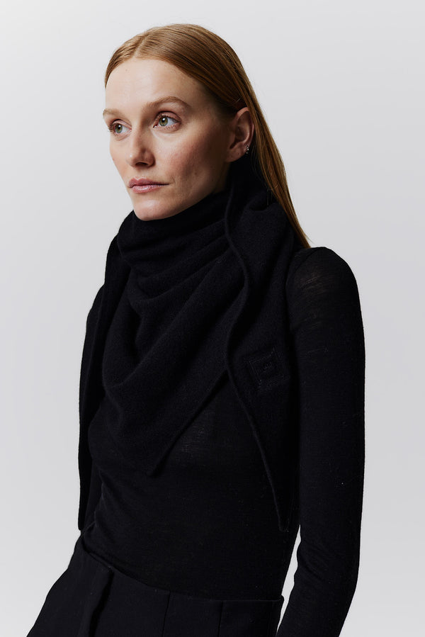 Prinz Berlin Kaschmir Triangle Fine Knit Schwarz Letzter Tag
