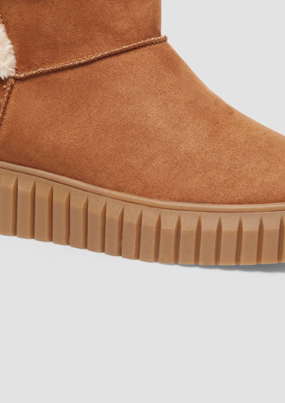 S.Oliver Gefütterte Boots mit Plateausohle Neuheiten