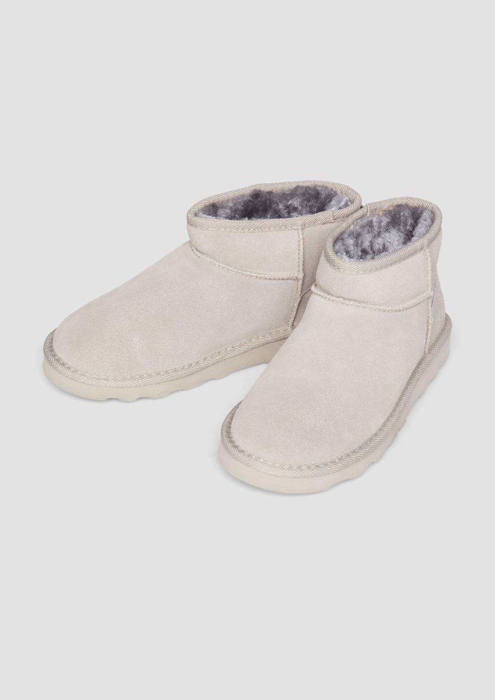 S.Oliver Flache Stiefel aus Leder Auslauf