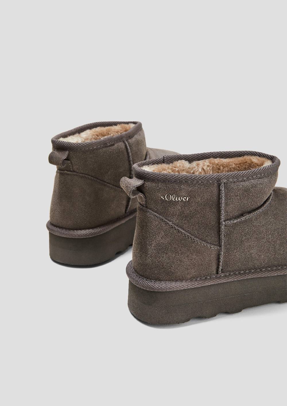 S.Oliver Stiefel mit Teddyplüsch-Futter im Angebot