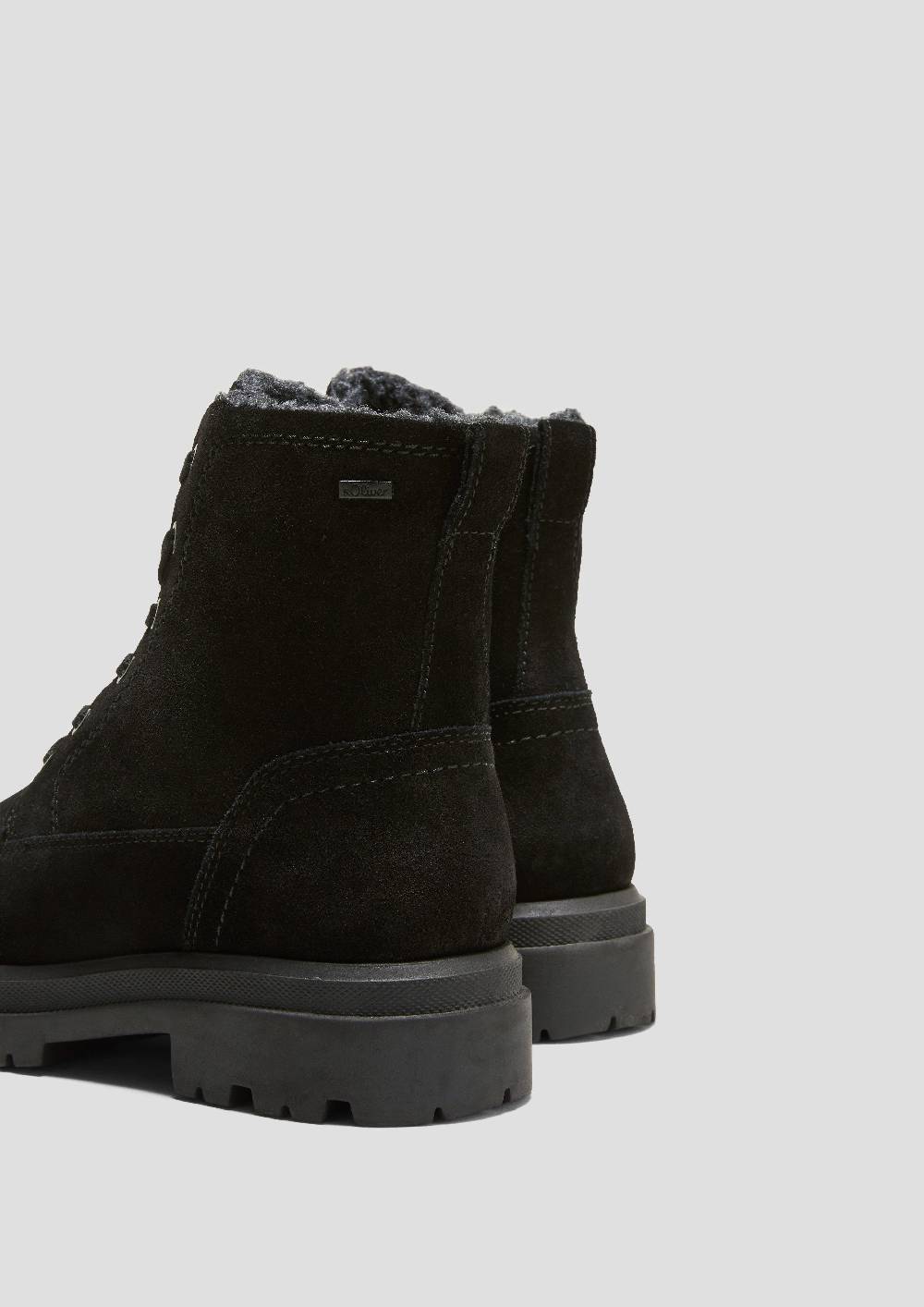 S.Oliver Gefütterte Stiefel aus Veloursleder Weihnachtsangebot