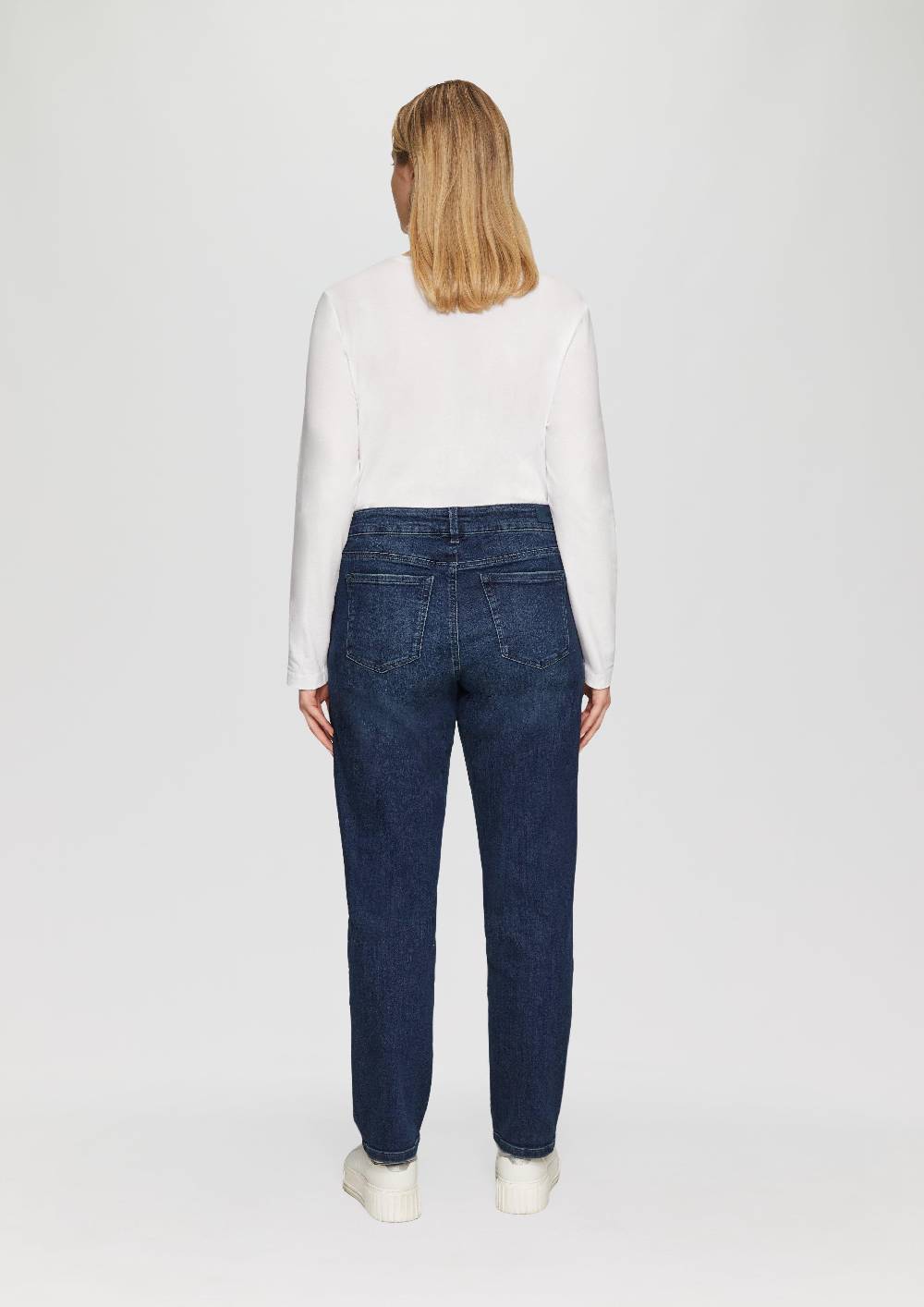 S.Oliver Jeans / Curvy Fit / Mid Rise / Semi Wide Leg Große Rabatte