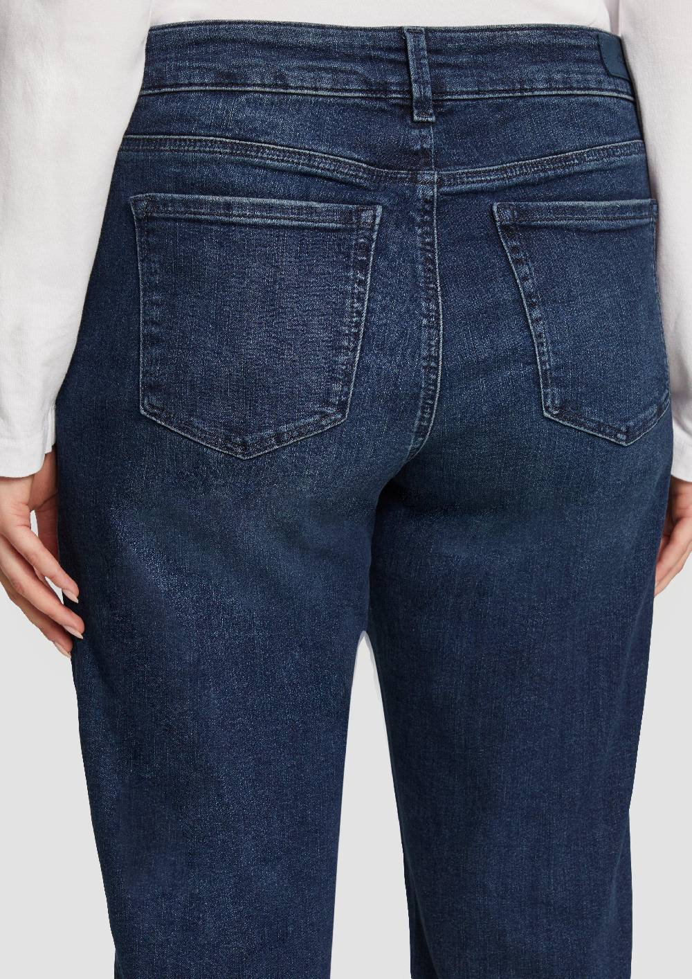 S.Oliver Jeans / Curvy Fit / Mid Rise / Semi Wide Leg Große Rabatte