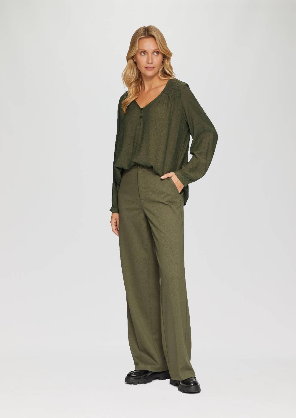 S.Oliver Strukturierte Bluse aus Viskosemix mit Smok Details Letzte 3 Tage