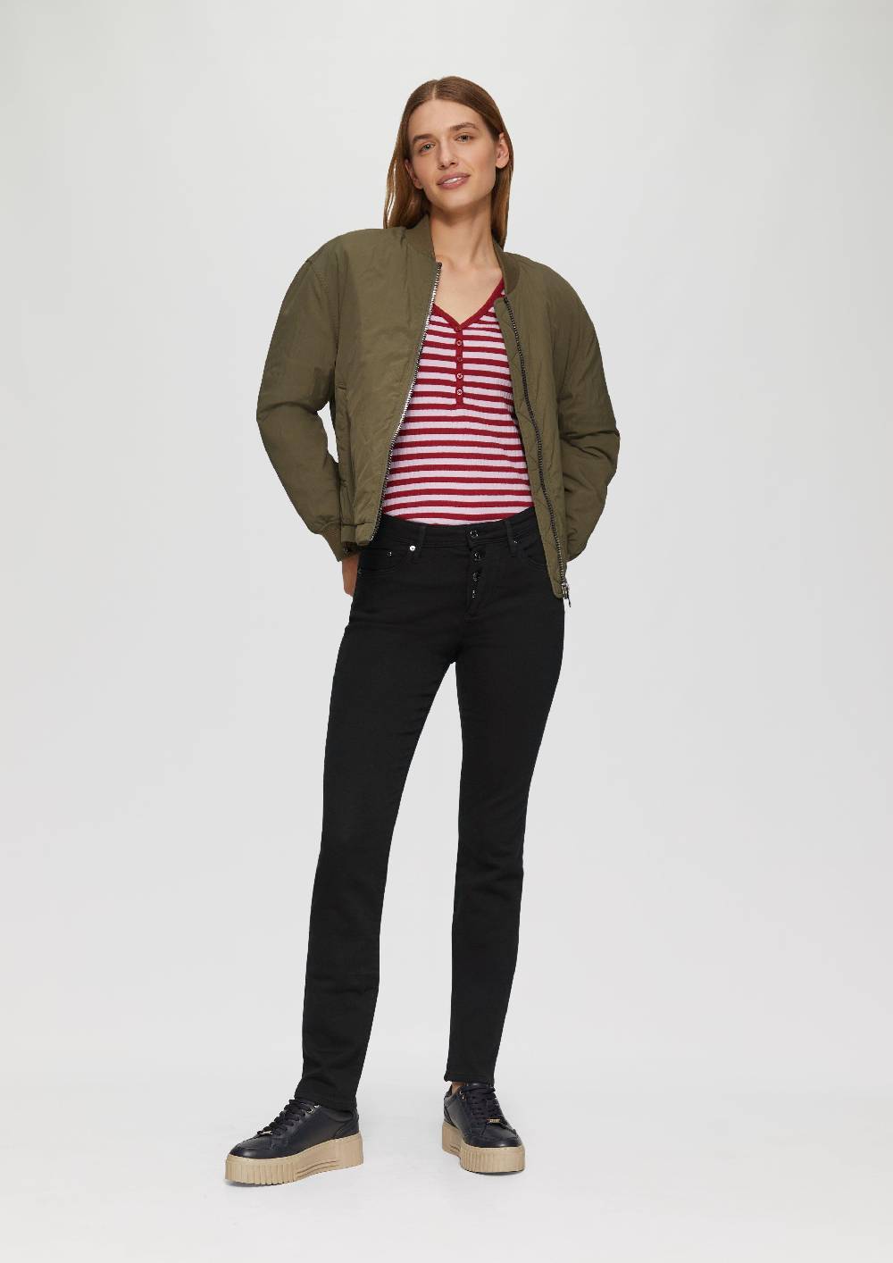 S.Oliver Jeans Betsy / Slim Fit / Mid Rise / Slim Leg Nur noch ein Tag übrig