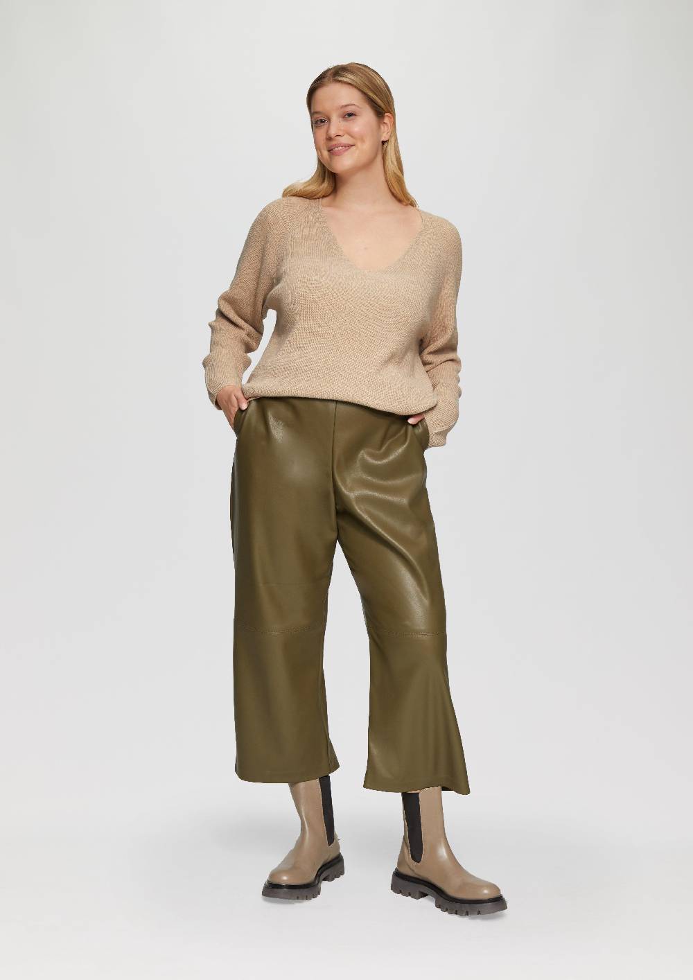 S.Oliver Strickpullover mit V-Ausschnitt im Loose Fit Zeitbegrenzte Promotion