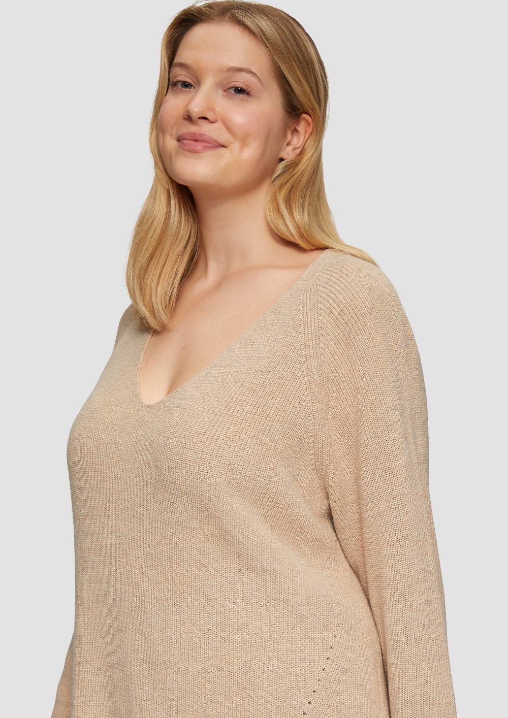 S.Oliver Strickpullover mit V-Ausschnitt im Loose Fit Zeitbegrenzte Promotion