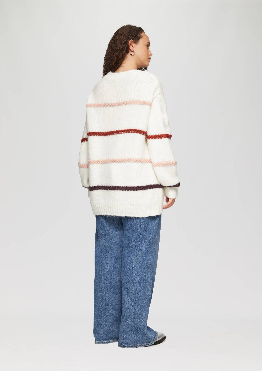 S.Oliver Flauschiger Pullover mit überschnittenen Schultern Cyber Monday