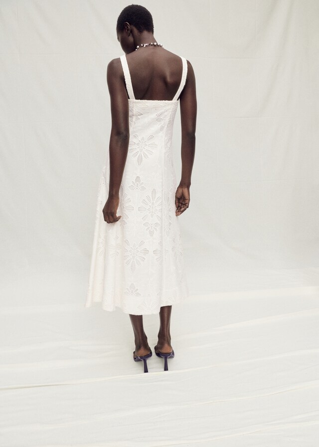 Mango Evasé-Kleid aus Leinen mit floraler Stickerei Online Outlet