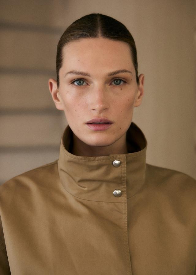 Mango Baumwoll-Parka mit gerafftem Saum Große Rabatte