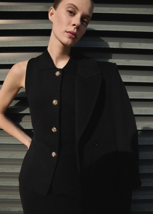 Mango Strickjacke mit Schmuckknöpfen Cyber Monday