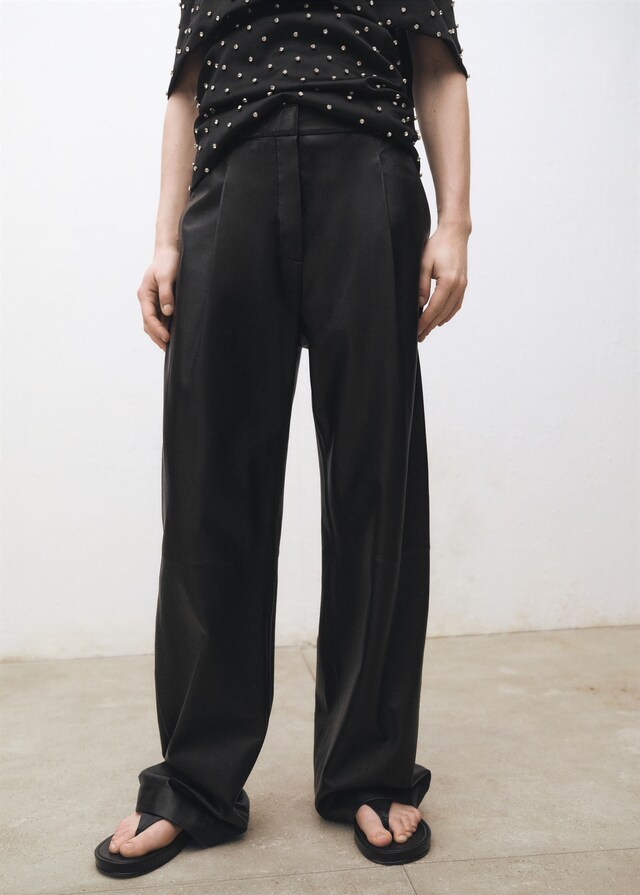 Mango Gerade Lederhose mit Bundfalten-Detail Letzter Tag