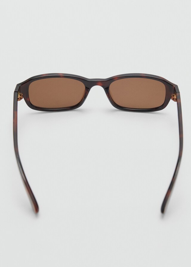 Mango Sonnenbrille mit rechteckigem Brillengestell Jubiläumsangebot