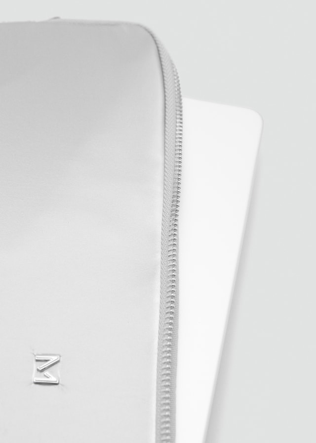 Mango Laptop-Hülle aus Nylon Exklusive Angebote