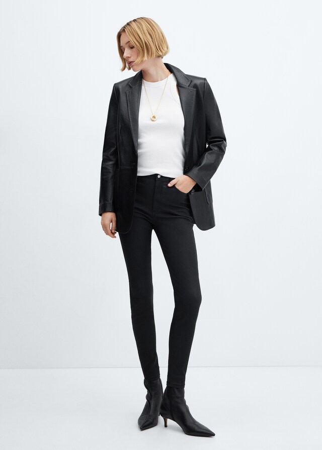 Mango Skinny Coated-Jeans mit hohem Bund Neueste Stile