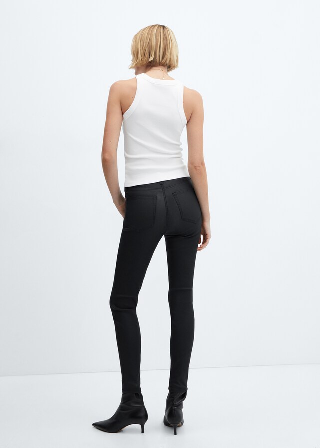 Mango Skinny Coated-Jeans mit hohem Bund Neueste Stile