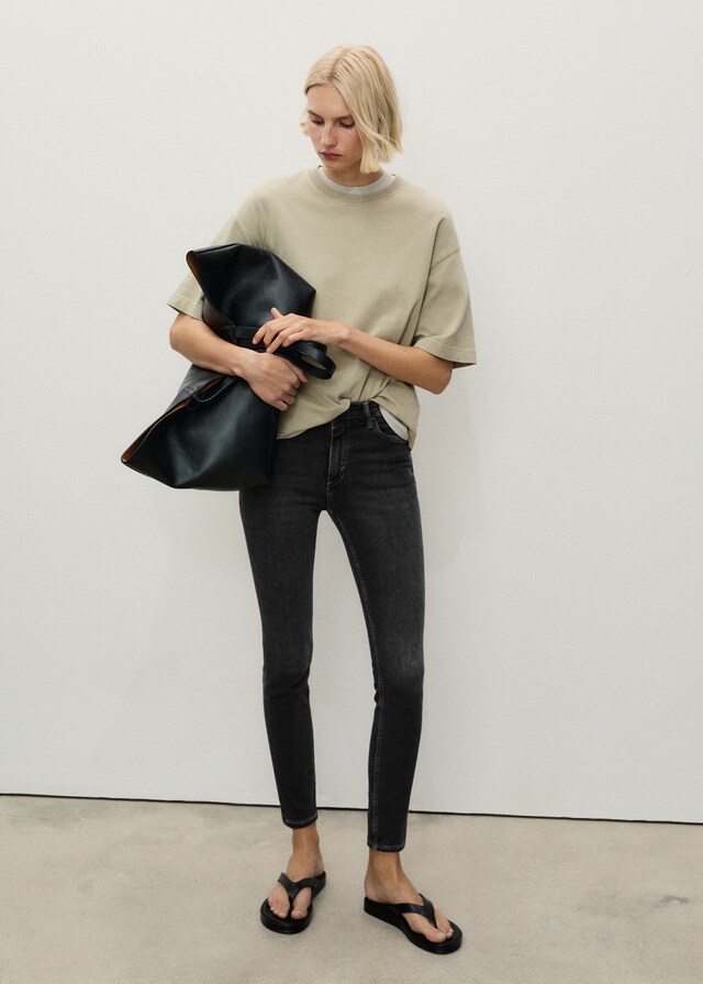 Mango Skinny-Jeans mit mit mittlerer Bundhöhe Letzter Tag