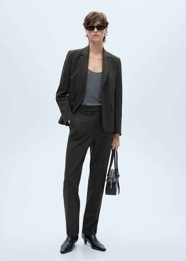 Mango Anzugjacke mit Nadelstreifen 2025