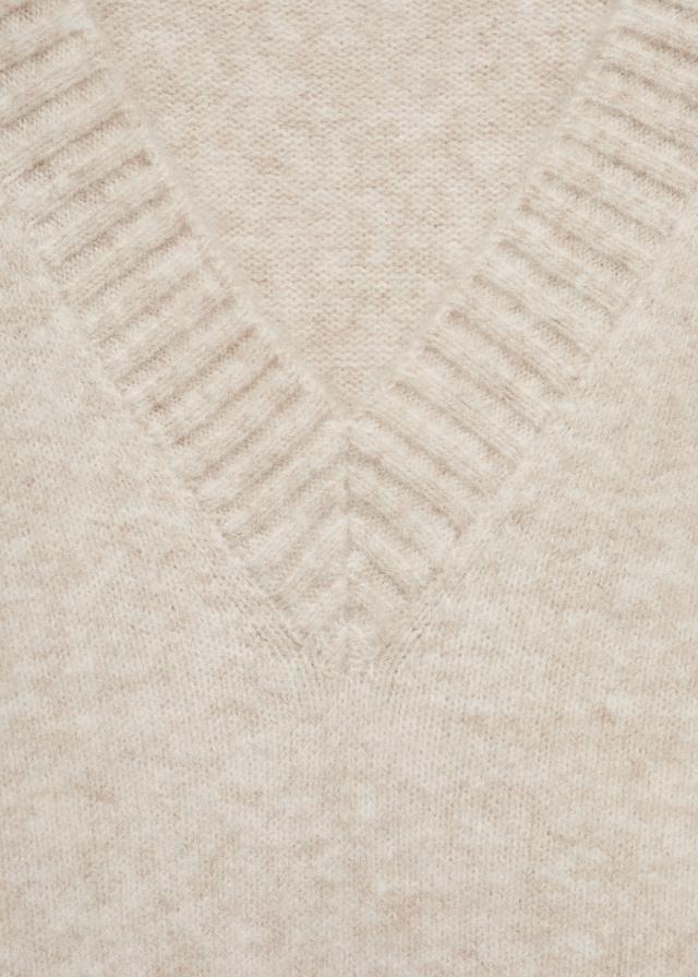 Mango V-Ausschnitt Pullover einfarbig Lagerräumung