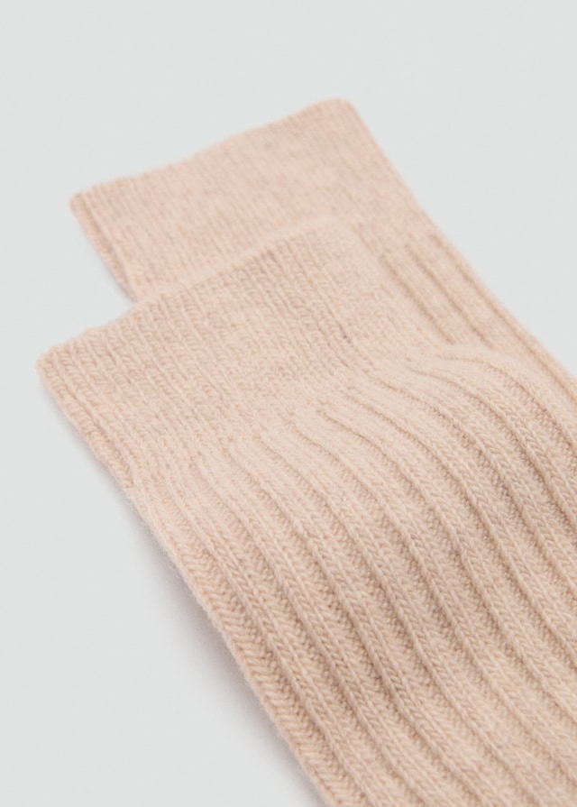 Mango Socken mit Rippmuster 50% Rabatt mit kostenlosem Versand