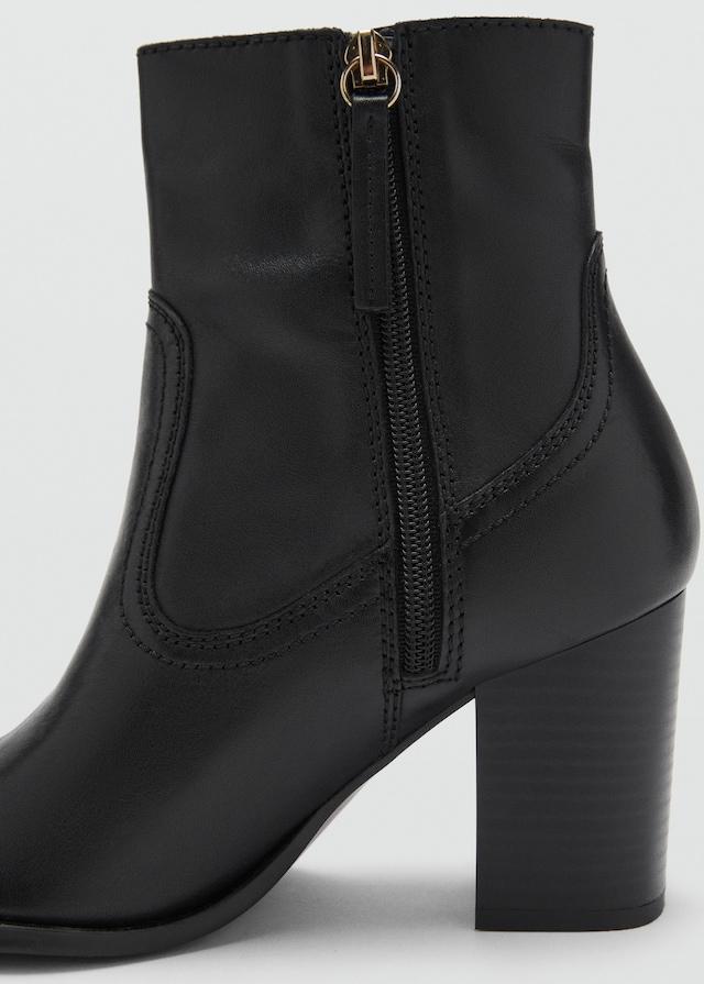 Mango Spitze Ankle Boots aus Leder 2025