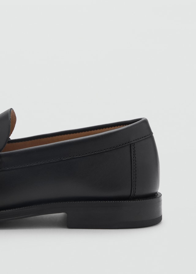 Mango Leder-Mokassins mit Maskendetail Lagerräumung
