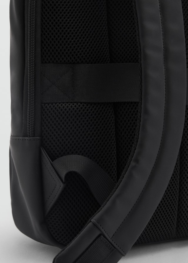 Mango Gummierter Funktionsrucksack Große Rabatte