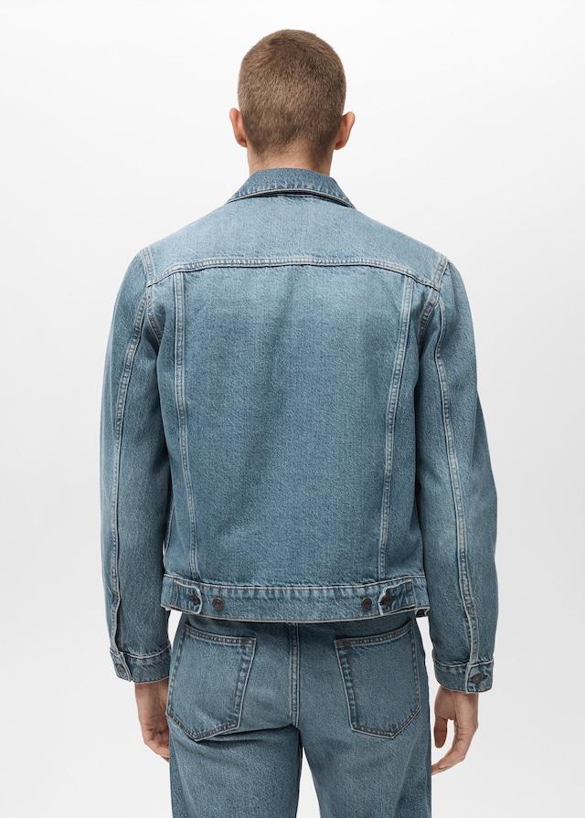 Mango Jeansjacke in Used-Optik im Angebot