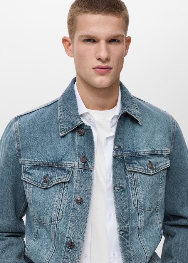 Mango Jeansjacke in Used-Optik im Angebot