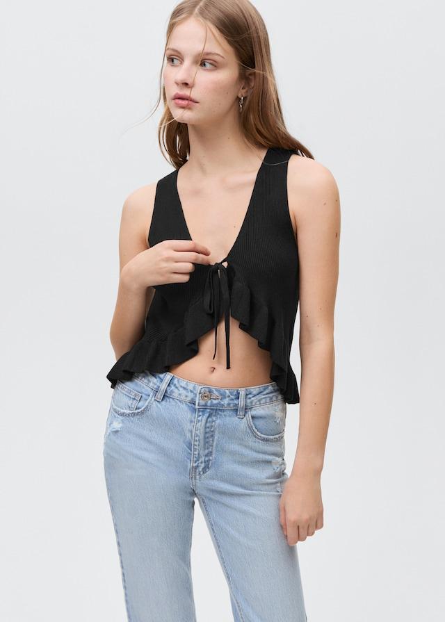 Mango Flared Jeans mit Zierrissen Lagerräumung