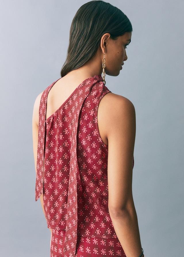 Mango Asymmetrisches Top mit Printmuster Letzte 3 Tage