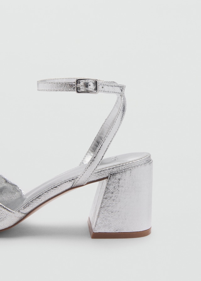 Mango Sandale mit Metallic-Schleifendetail Bestseller