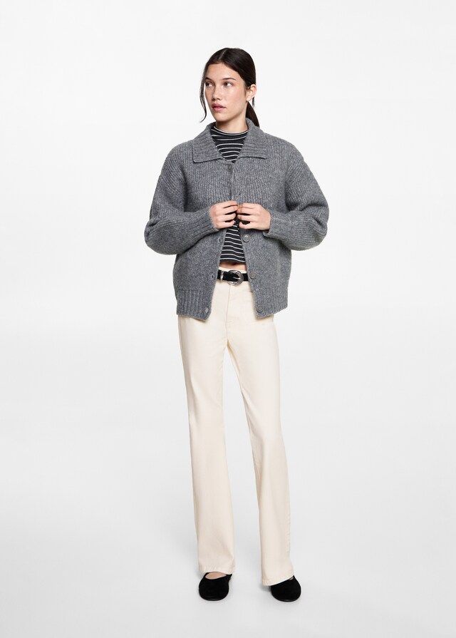 Mango Flared Jeans mit Taschen Preisnachlass