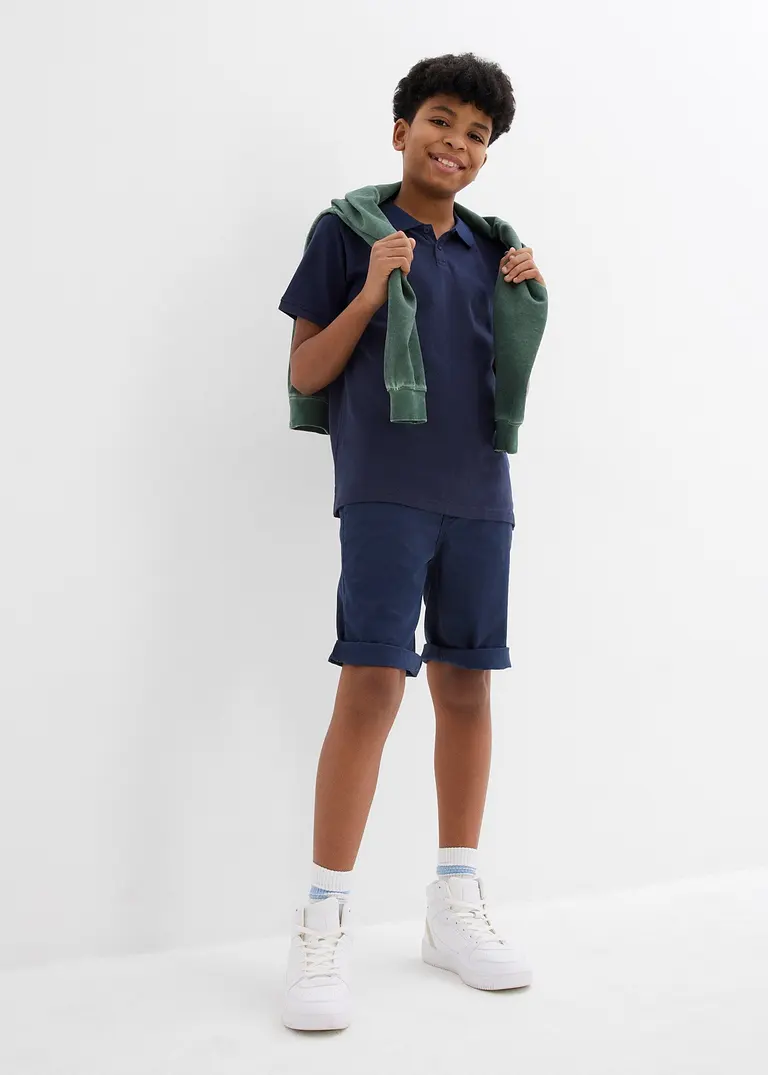 bonprix Schönes Basic Poloshirt für Jungen mit Seitenschlitzen - blau Blitzangebot